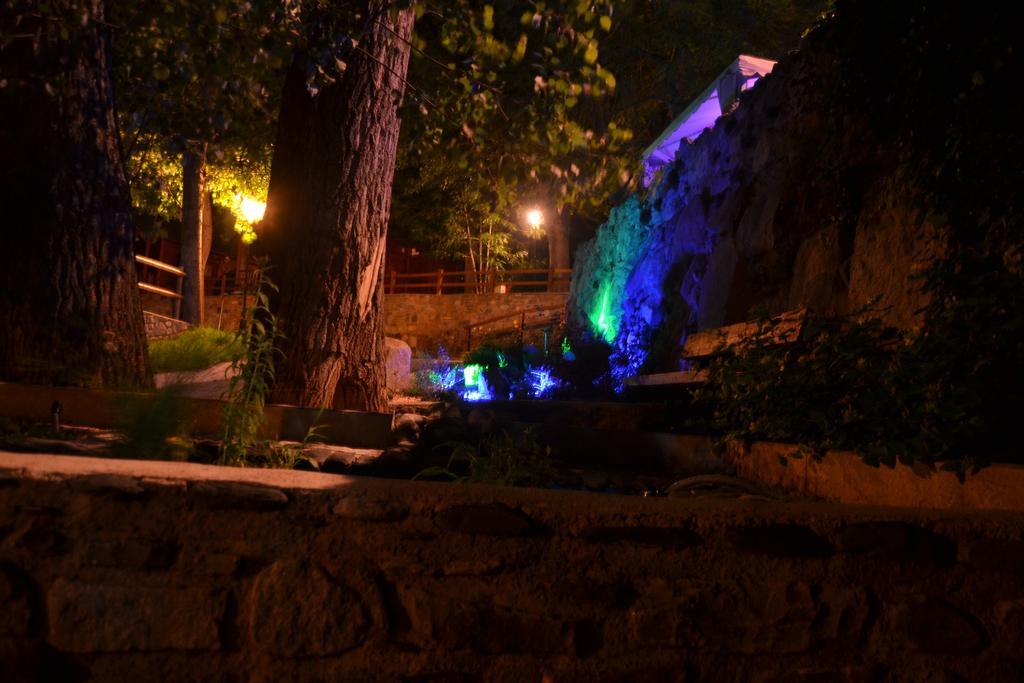 Camping Aneto Benasque Exterior foto